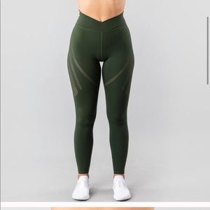 alphalete surface path leggings